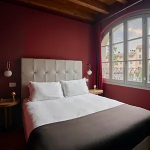 https://rego-holiday-apartments-city-center.italymilanhotels.net
