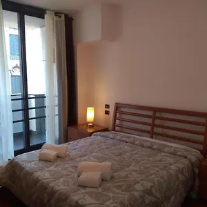https://il-tulipano.italymilanhotels.net